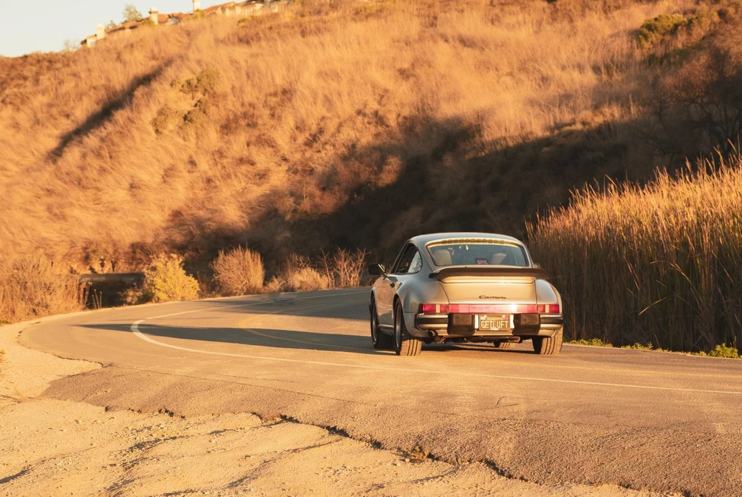 1987 Porsche 911 Carrera 3.2 - Image 5 of 31