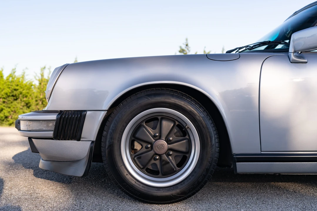 1987 Porsche 911 Carrera 3.2 - Image 15 of 31
