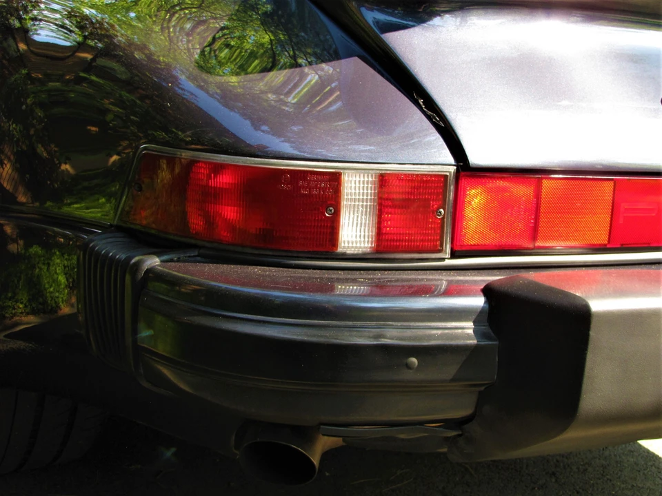 1987 Porsche 911 Carrera 3.2 - Image 29 of 31