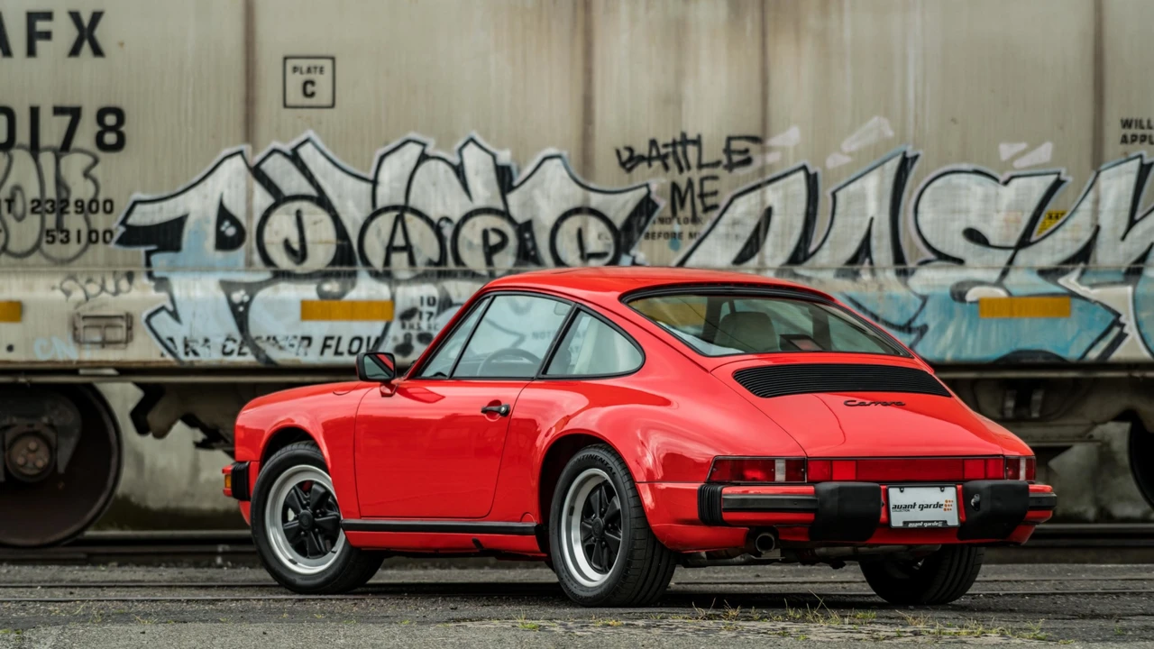 1987 Porsche 911 Carrera 3.2 - Image 14 of 31