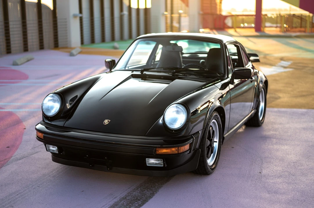 1987 Porsche 911 Carrera 3.2 - Image 2 of 31