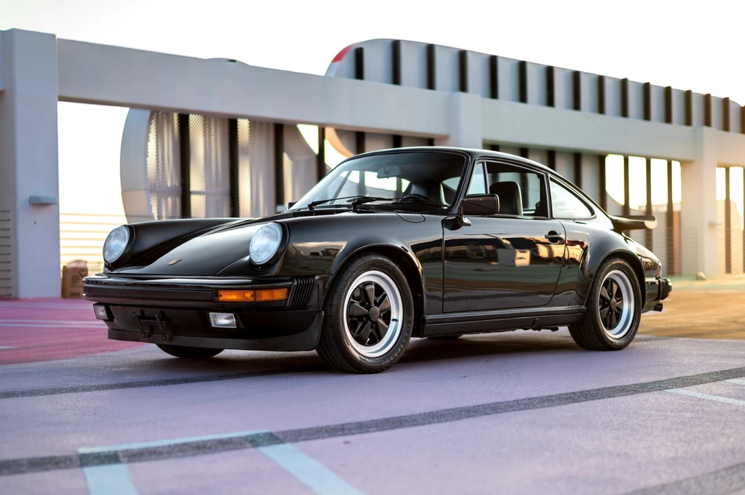 1987 Porsche 911 Carrera 3.2 - Image 5 of 31