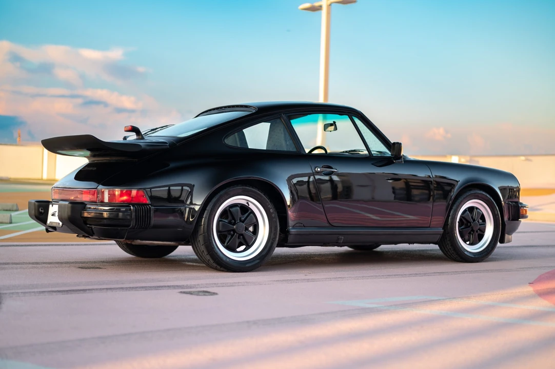 1987 Porsche 911 Carrera 3.2 - Image 17 of 31