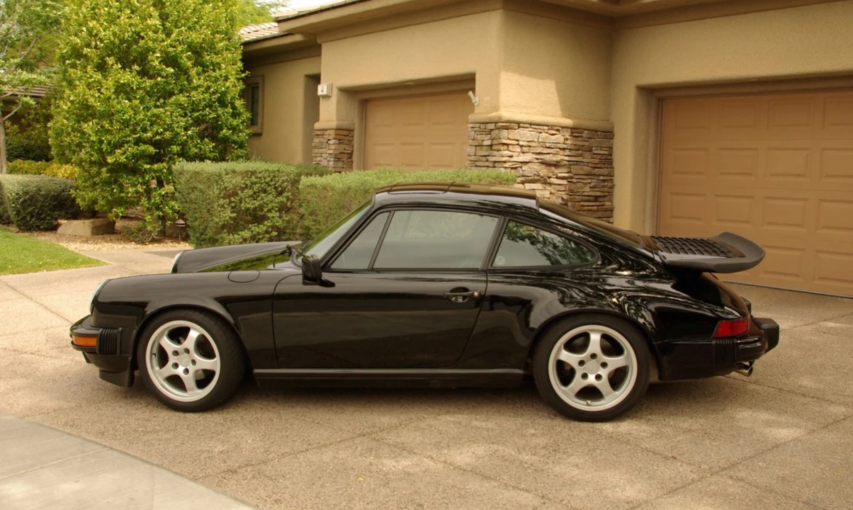 1987 Porsche 911 Carrera 3.2 - Image 2 of 31