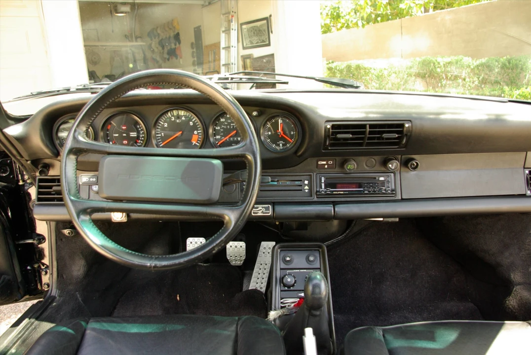 1987 Porsche 911 Carrera 3.2 - Image 29 of 31