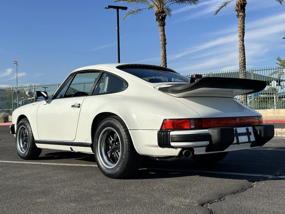 1987 Porsche 911 Carrera 3.2 - Image 4 of 31
