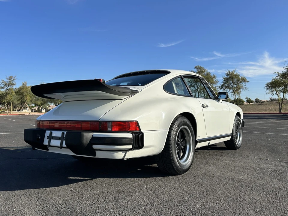 1987 Porsche 911 Carrera 3.2 - Image 6 of 31