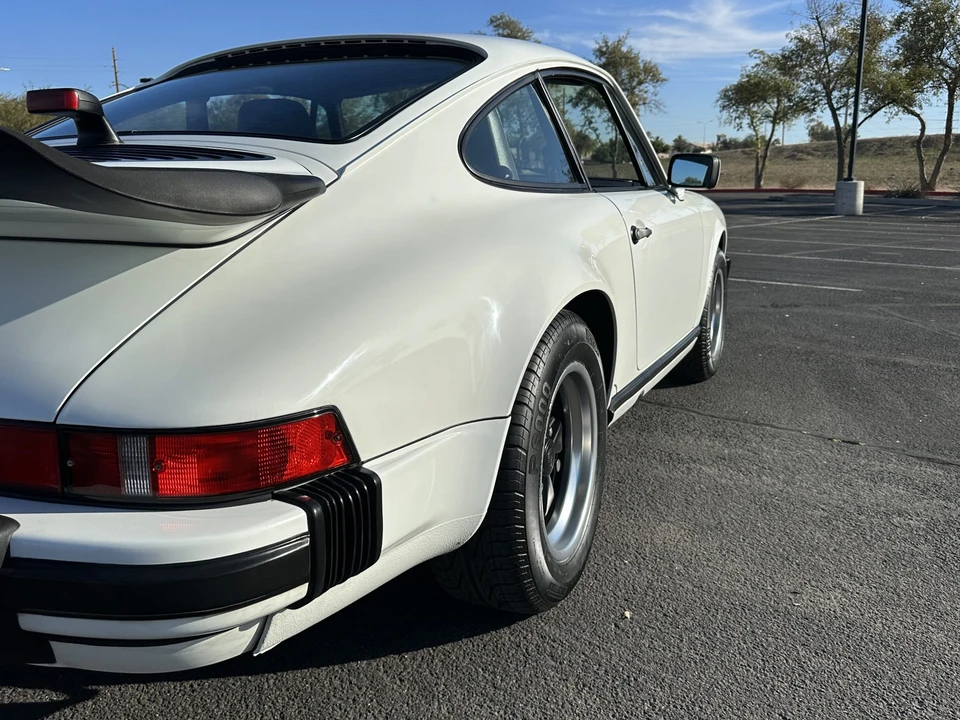 1987 Porsche 911 Carrera 3.2 - Image 21 of 31