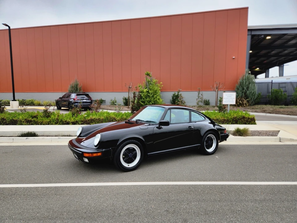 1987 Porsche 911 Carrera 3.2 - Image 2 of 31