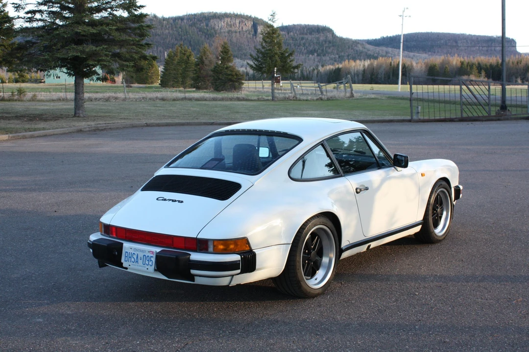 1987 Porsche 911 Carrera 3.2 - Image 25 of 31