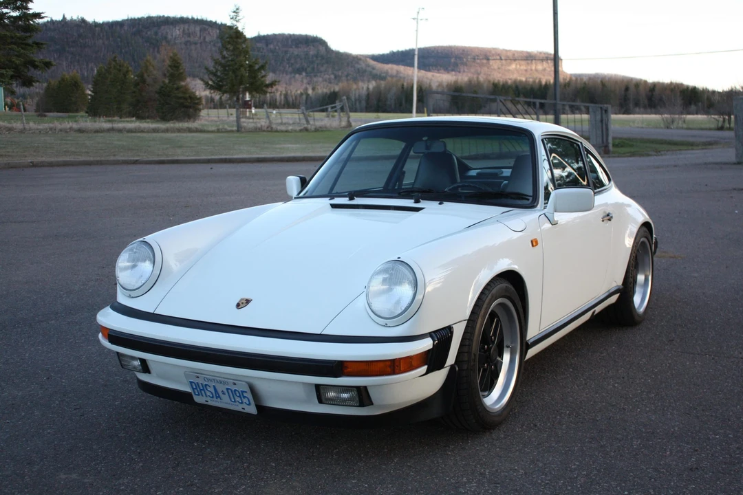 1987 Porsche 911 Carrera 3.2 - Image 2 of 31