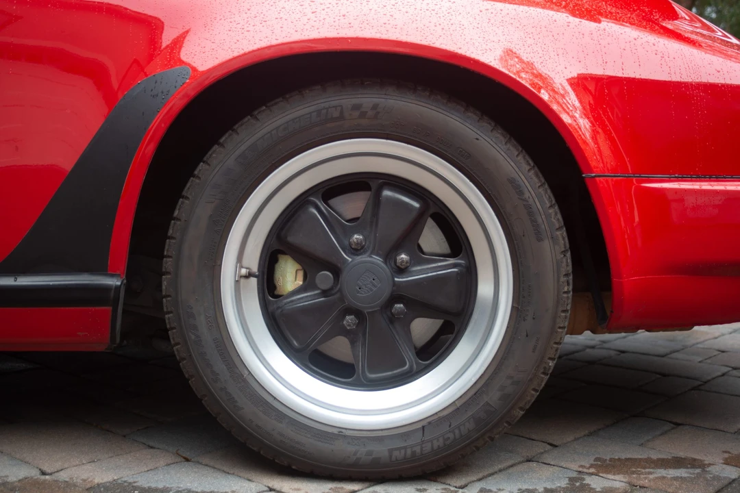 1987 Porsche 911 Carrera 3.2 - Image 26 of 31