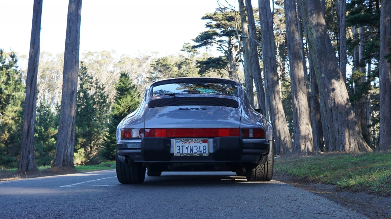 1987 Porsche 911 Carrera 3.2 - Image 18 of 31