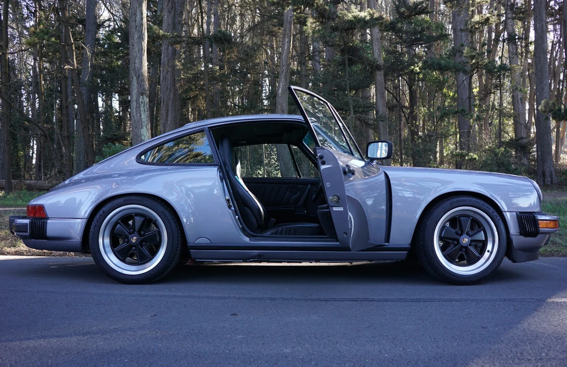 1987 Porsche 911 Carrera 3.2 - Image 27 of 31