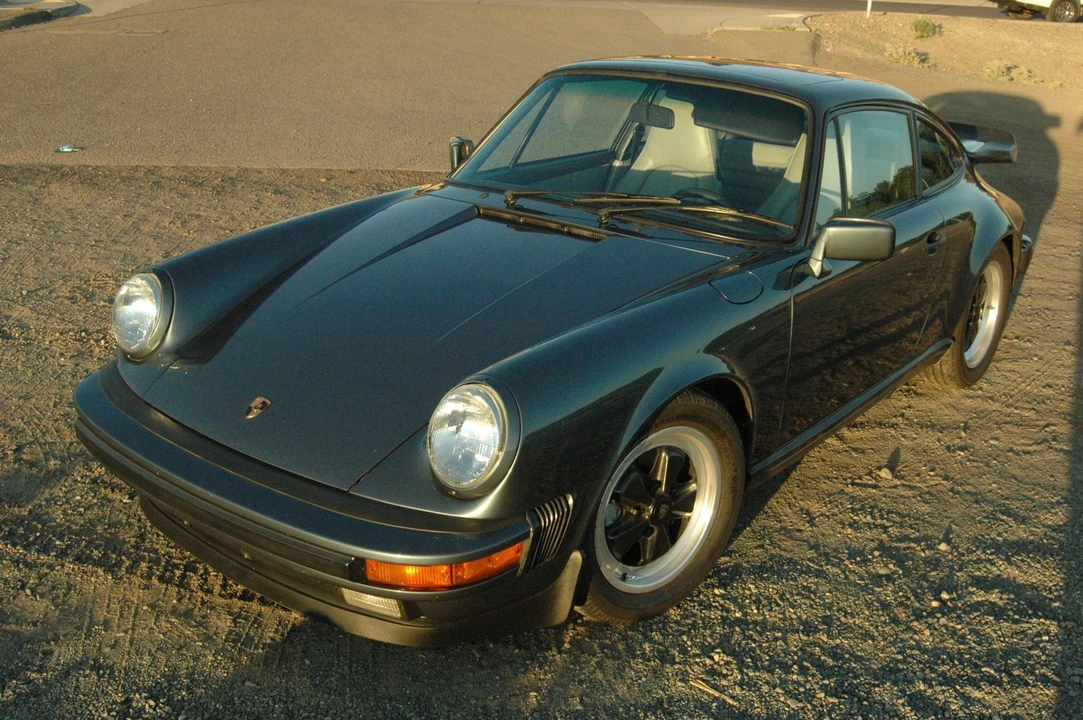 1987 Porsche 911 Carrera 3.2 - Image 2 of 31