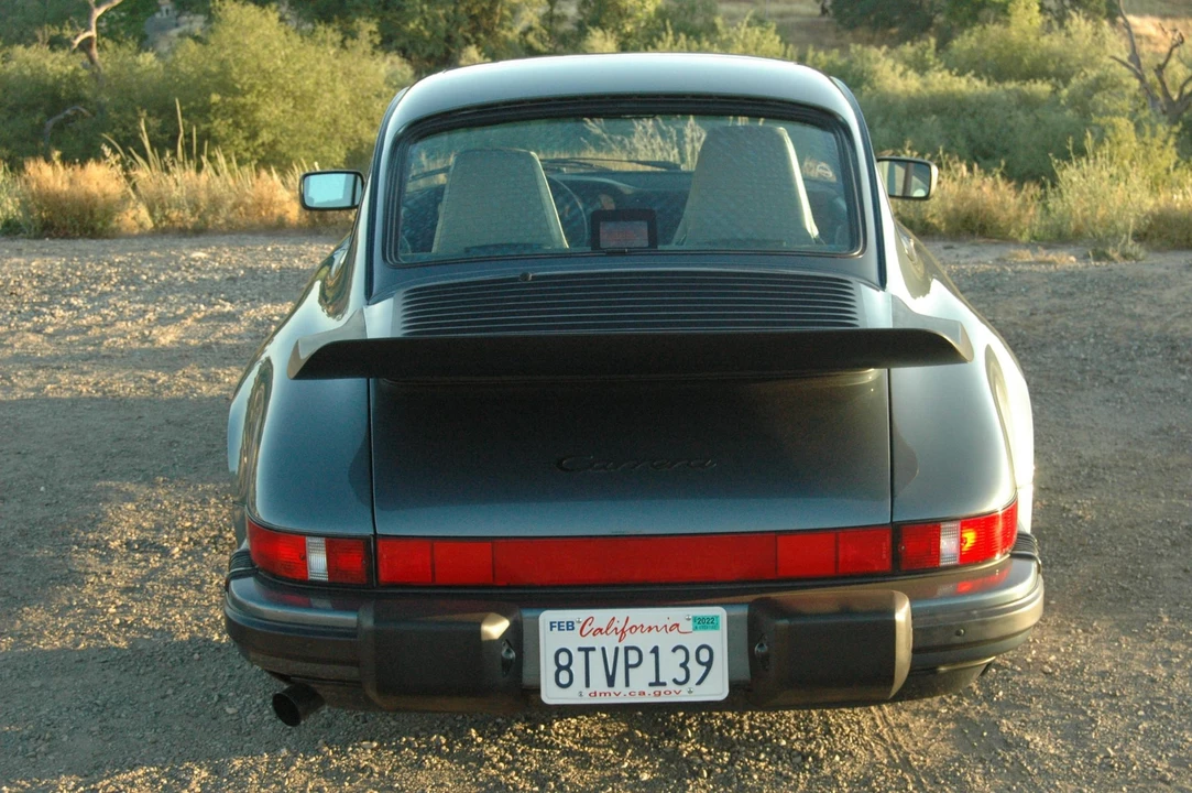 1987 Porsche 911 Carrera 3.2 - Image 17 of 31