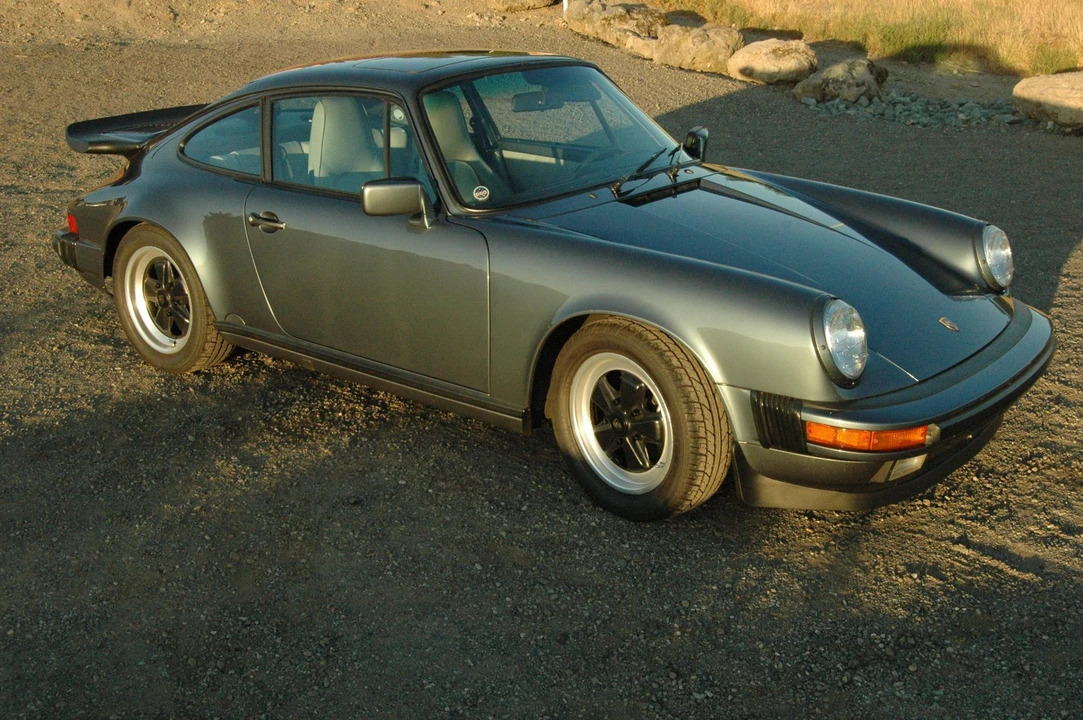 1987 Porsche 911 Carrera 3.2 - Image 28 of 31