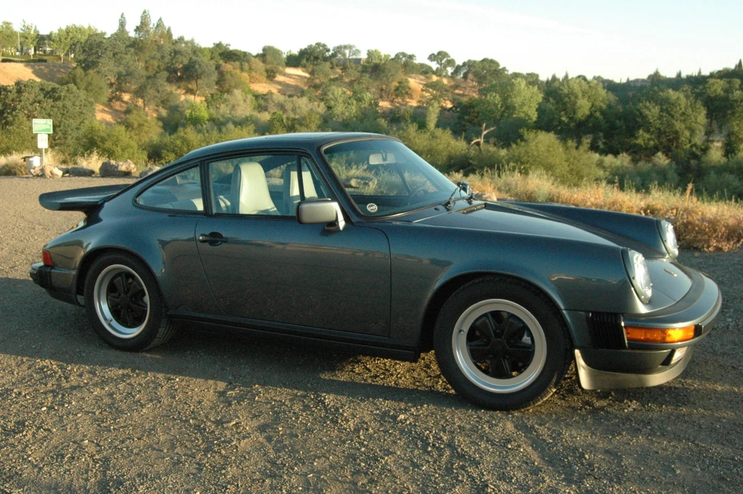 1987 Porsche 911 Carrera 3.2 - Image 25 of 31