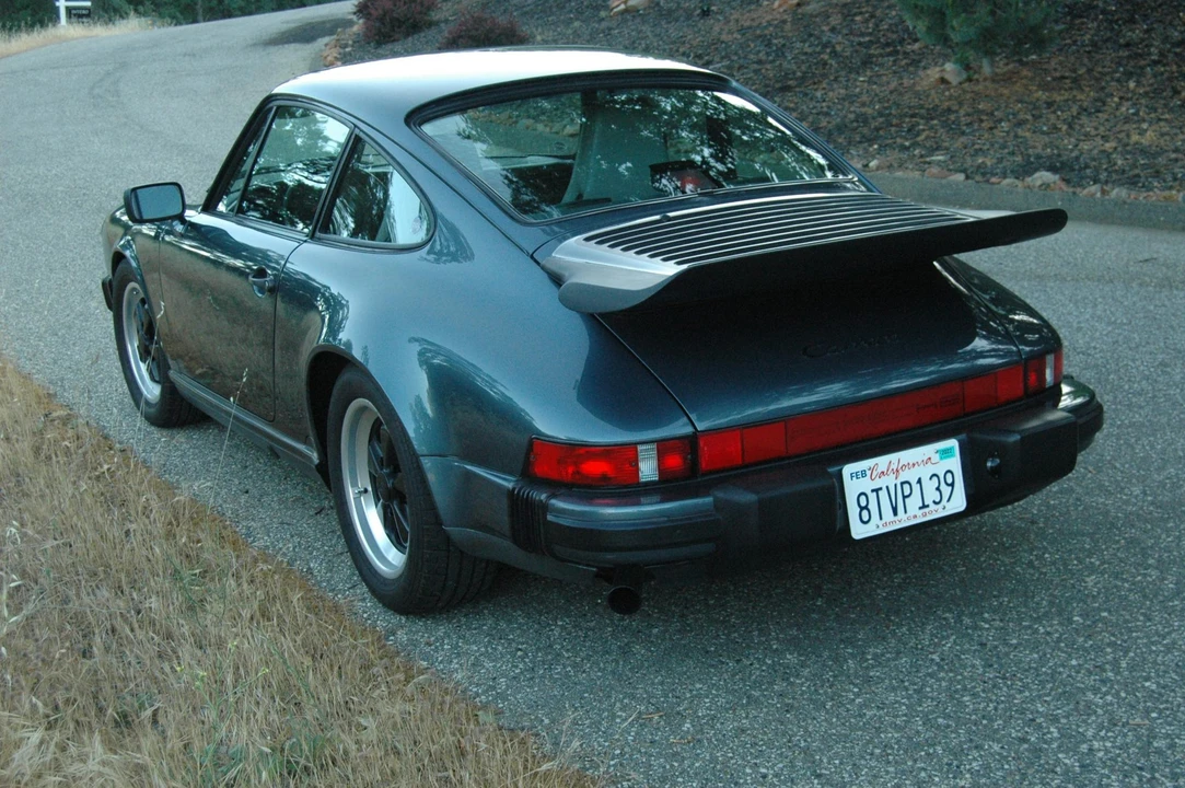 1987 Porsche 911 Carrera 3.2 - Image 14 of 31
