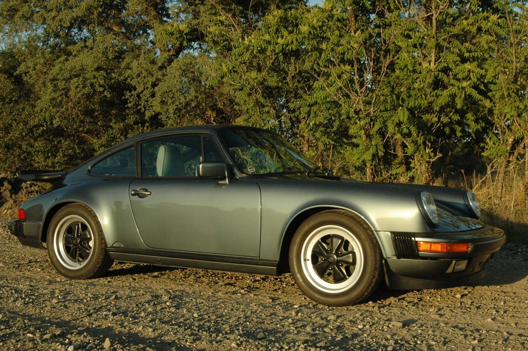 1987 Porsche 911 Carrera 3.2 - Image 26 of 31