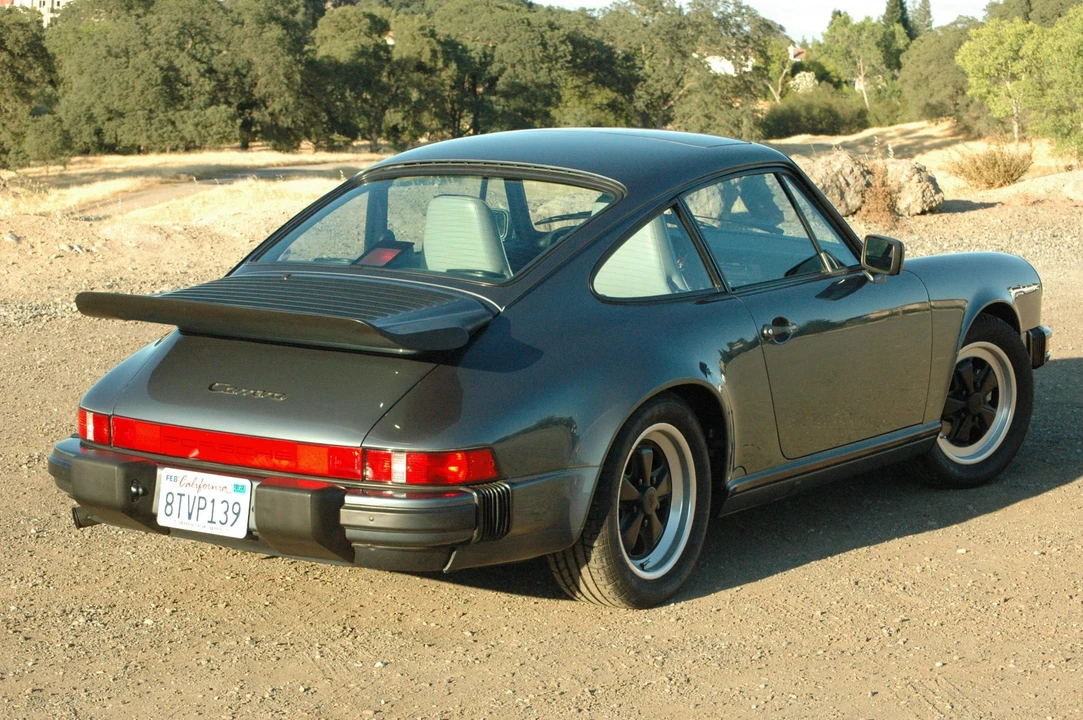 1987 Porsche 911 Carrera 3.2 - Image 18 of 31