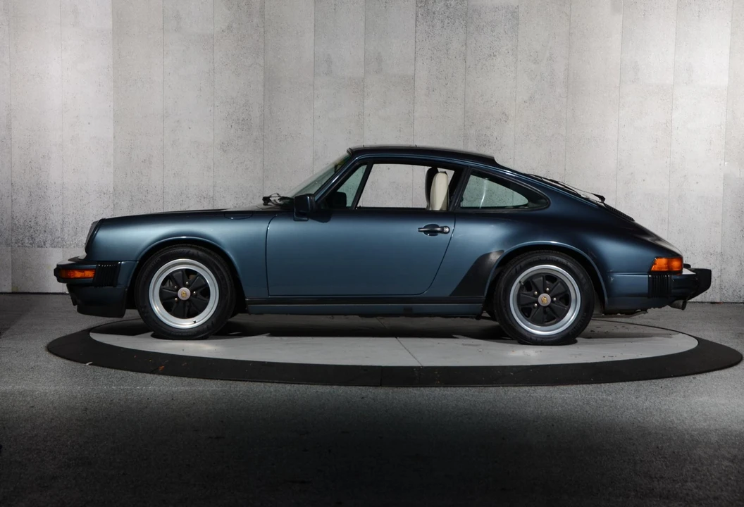 1987 Porsche 911 Carrera 3.2 - Image 10 of 31