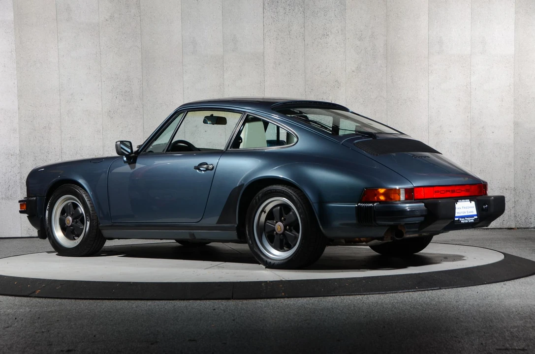 1987 Porsche 911 Carrera 3.2 - Image 8 of 31