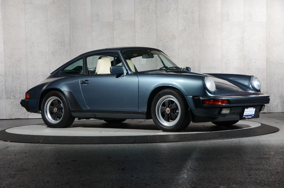 1987 Porsche 911 Carrera 3.2 - Image 4 of 31