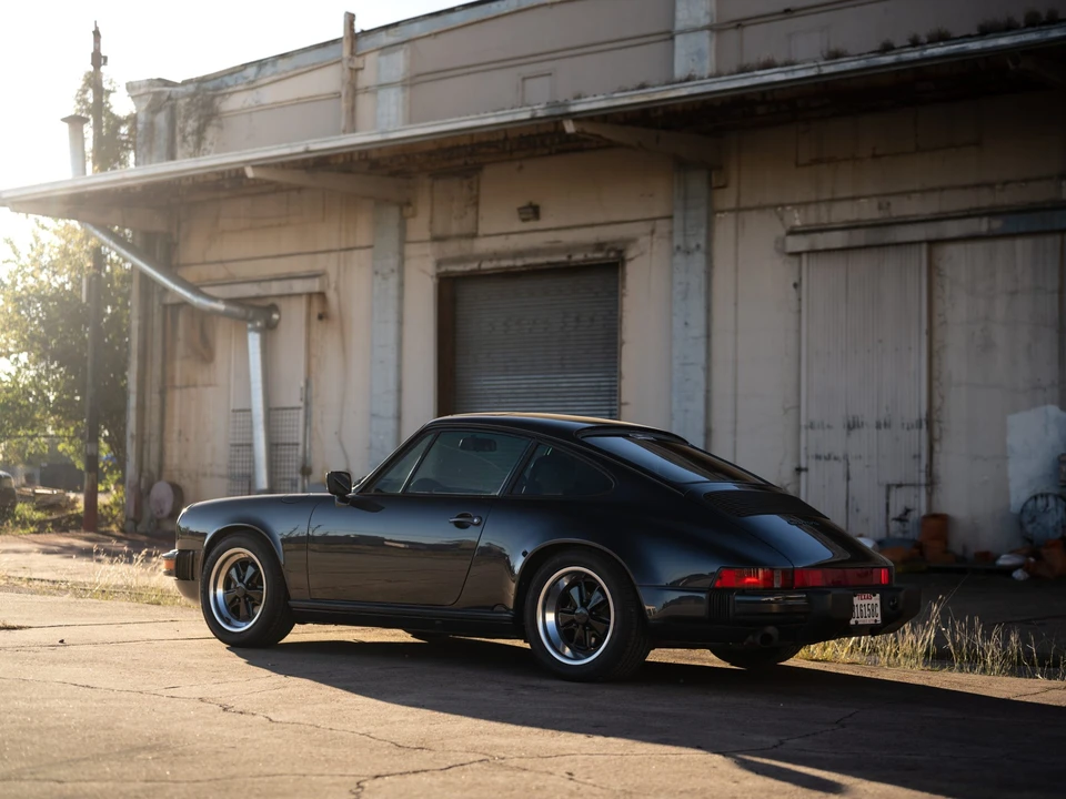 1987 Porsche 911 Carrera 3.2 - Image 16 of 31