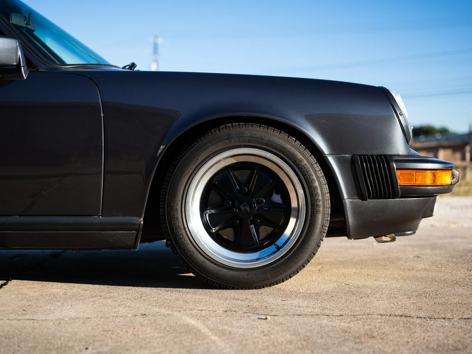 1987 Porsche 911 Carrera 3.2 - Image 24 of 31