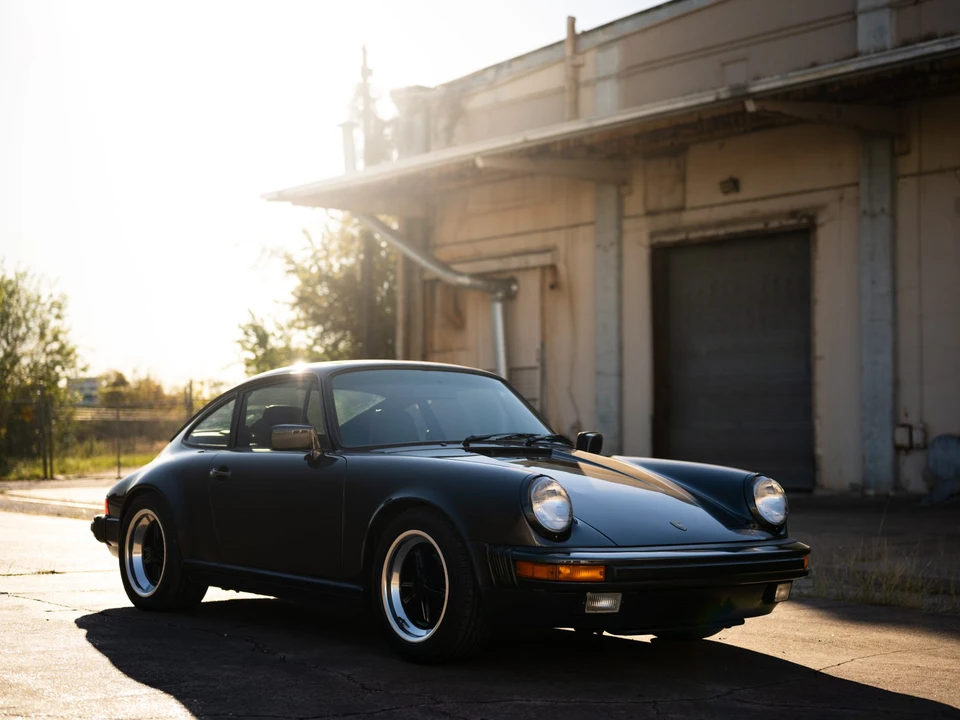 1987 Porsche 911 Carrera 3.2 - Image 9 of 31