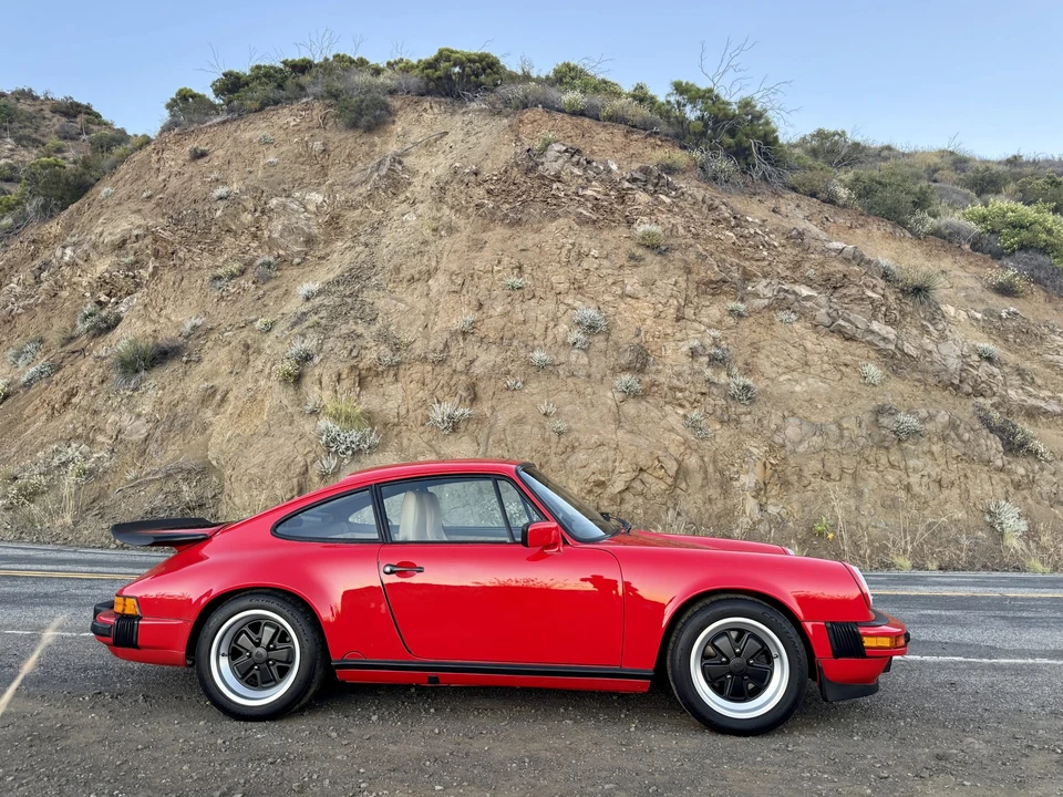 1987 Porsche 911 Carrera 3.2 - Image 16 of 31