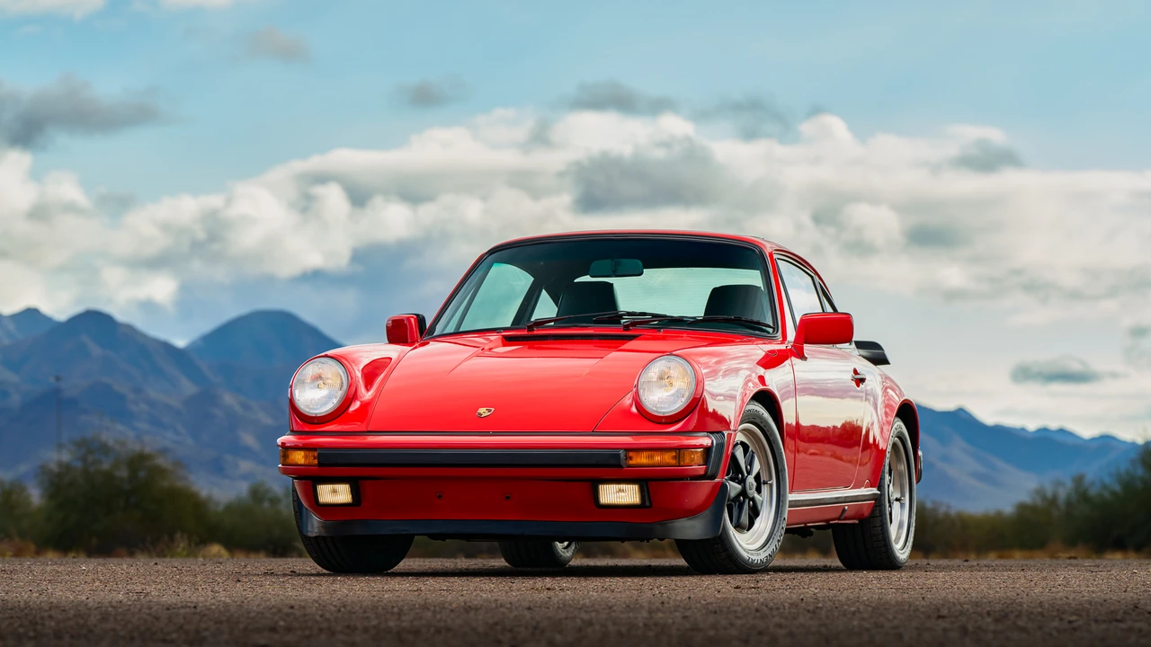 1987 Porsche 911 Carrera 3.2 - Image 2 of 31