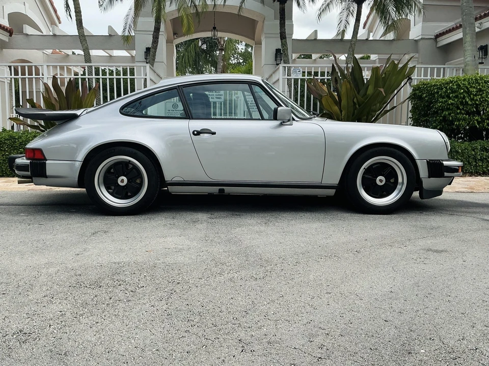 1987 Porsche 911 Carrera 3.2 - Image 15 of 31