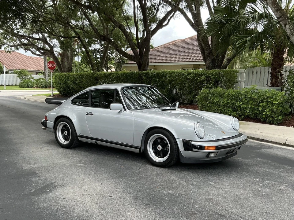1987 Porsche 911 Carrera 3.2 - Image 12 of 31