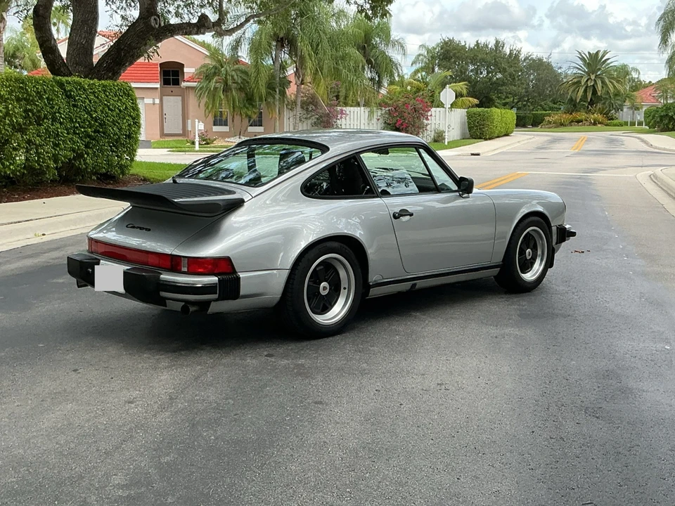 1987 Porsche 911 Carrera 3.2 - Image 23 of 31