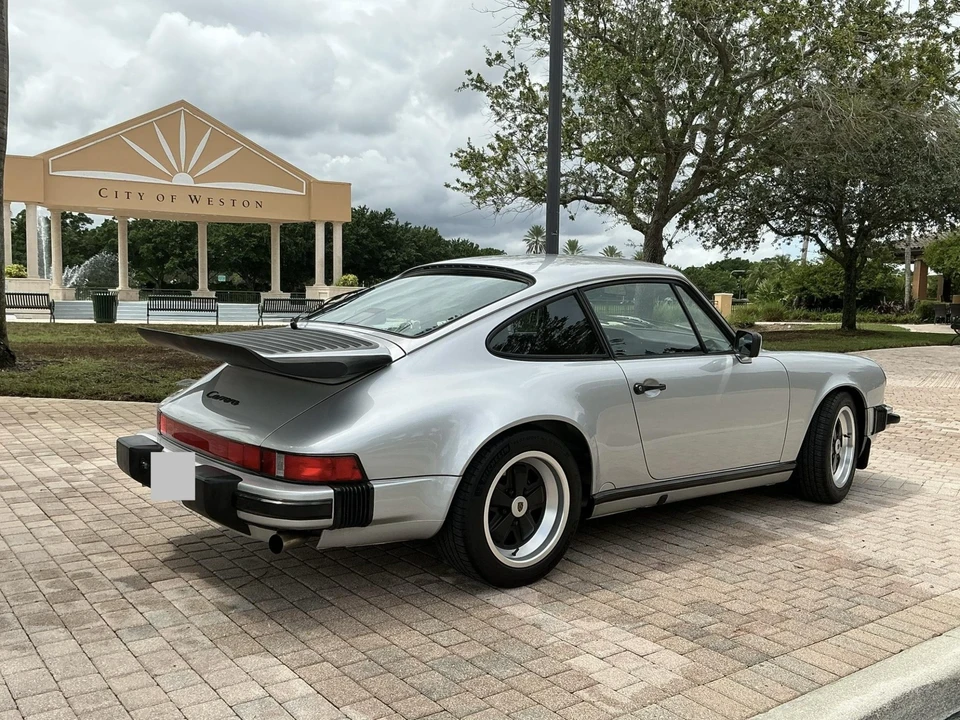 1987 Porsche 911 Carrera 3.2 - Image 21 of 31