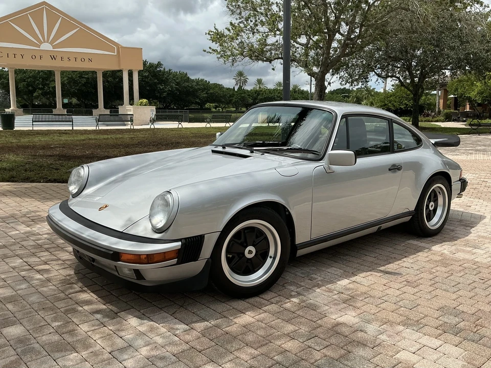 1987 Porsche 911 Carrera 3.2 - Image 2 of 31