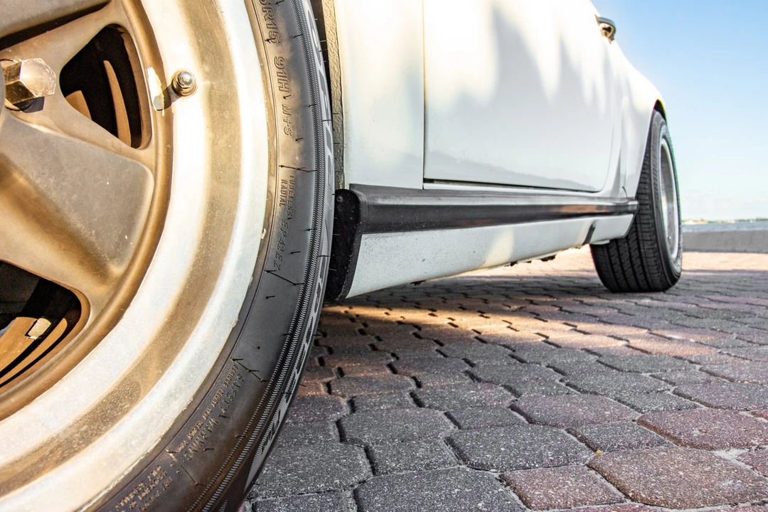 1987 Porsche 911 Carrera 3.2 - Image 30 of 31