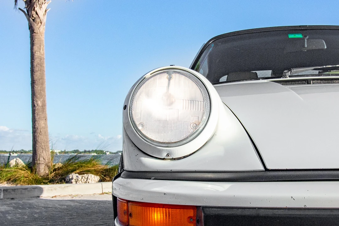 1987 Porsche 911 Carrera 3.2 - Image 21 of 31