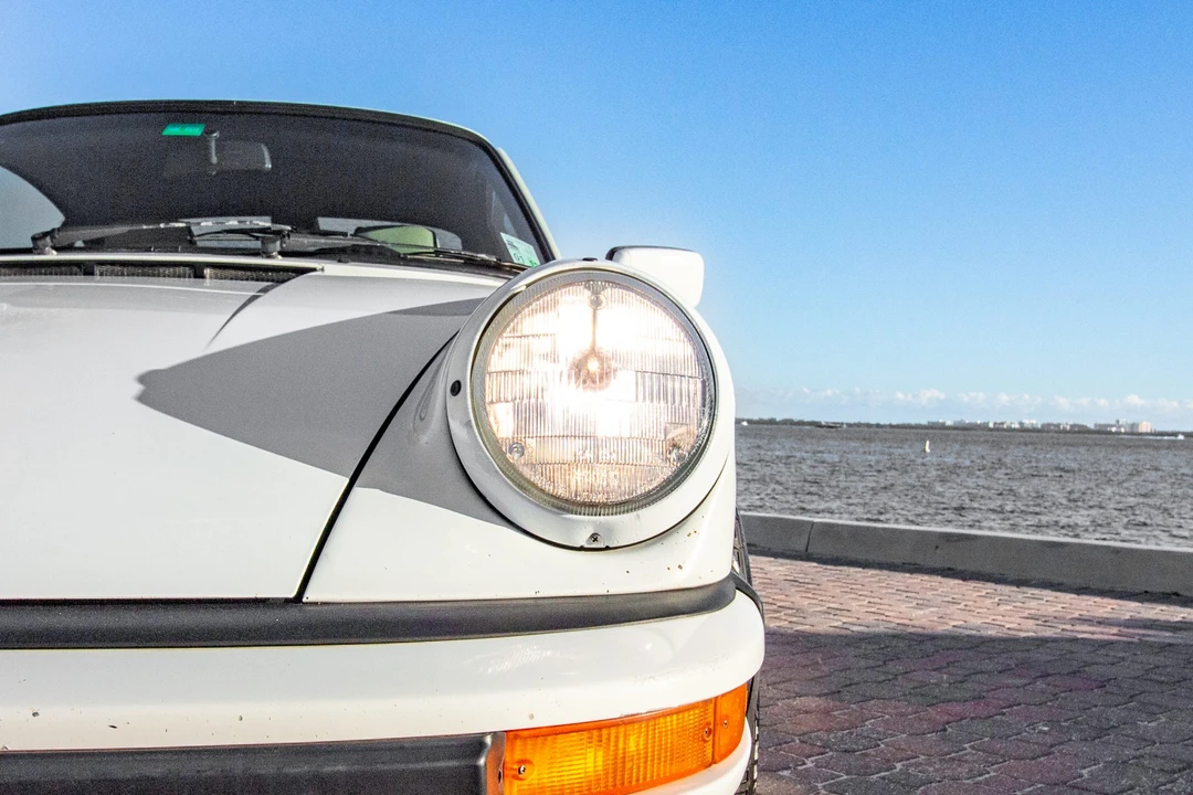 1987 Porsche 911 Carrera 3.2 - Image 28 of 31