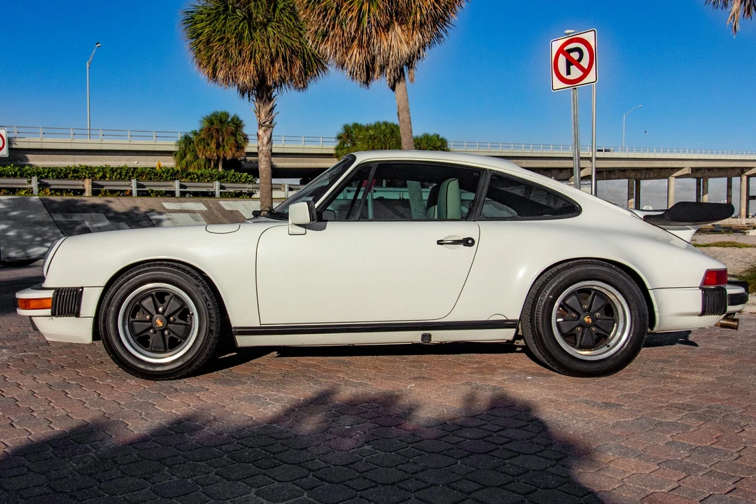 1987 Porsche 911 Carrera 3.2 - Image 13 of 31