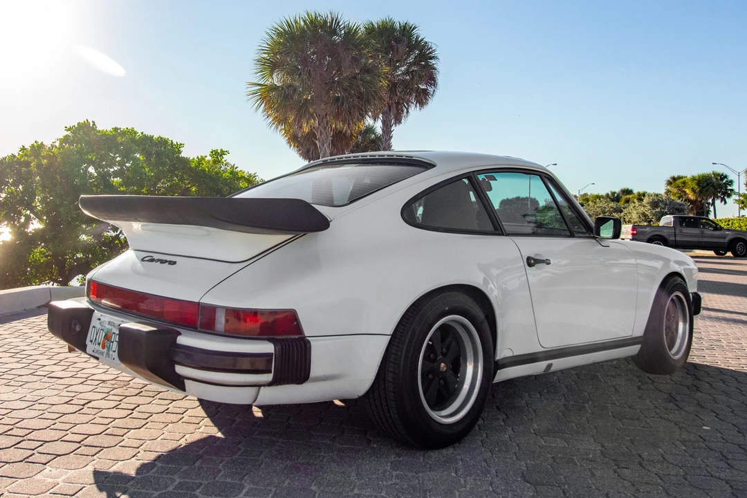 1987 Porsche 911 Carrera 3.2 - Image 9 of 31