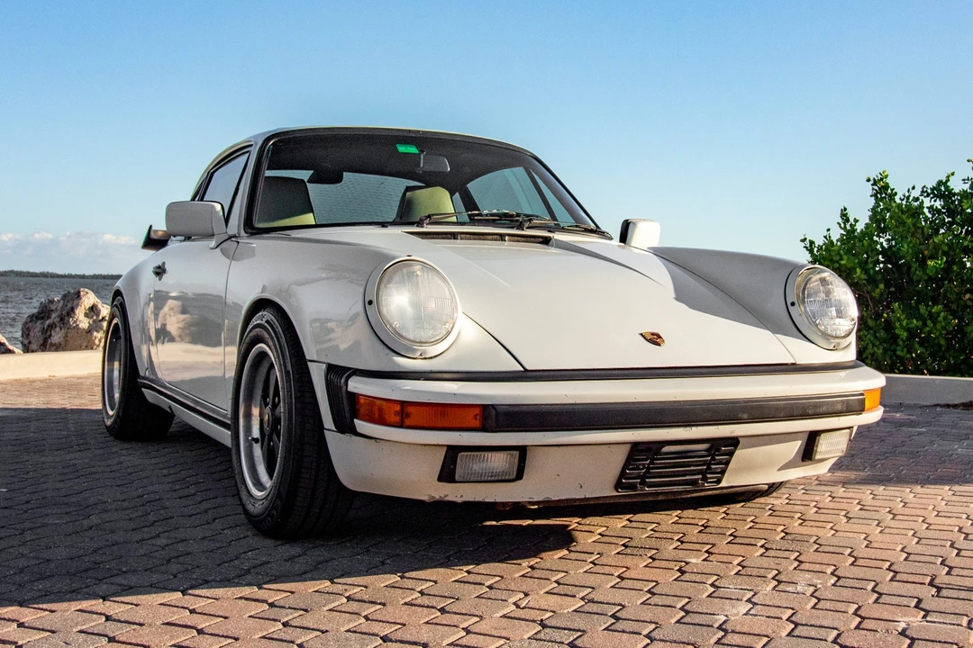 1987 Porsche 911 Carrera 3.2 - Image 5 of 31