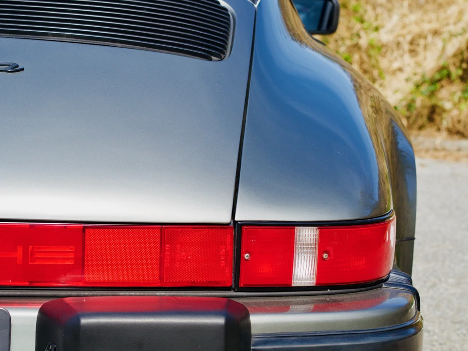 1987 Porsche 911 Carrera 3.2 - Image 28 of 31