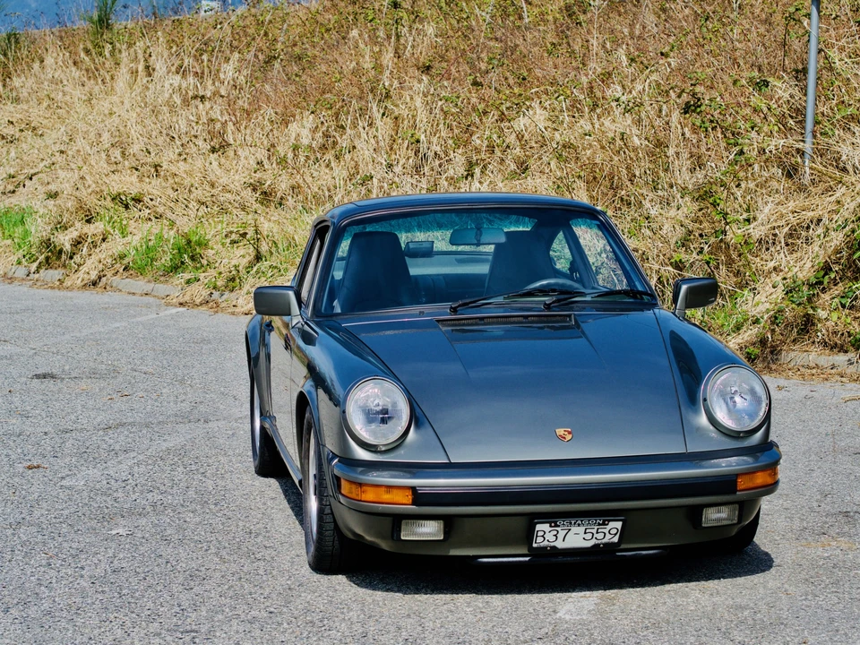 1987 Porsche 911 Carrera 3.2 - Image 14 of 31