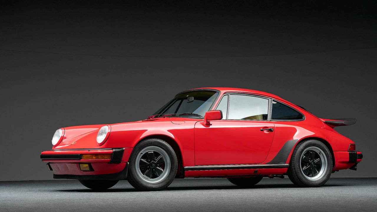 1987 Porsche 911 Carrera 3.2 - Image 2 of 31