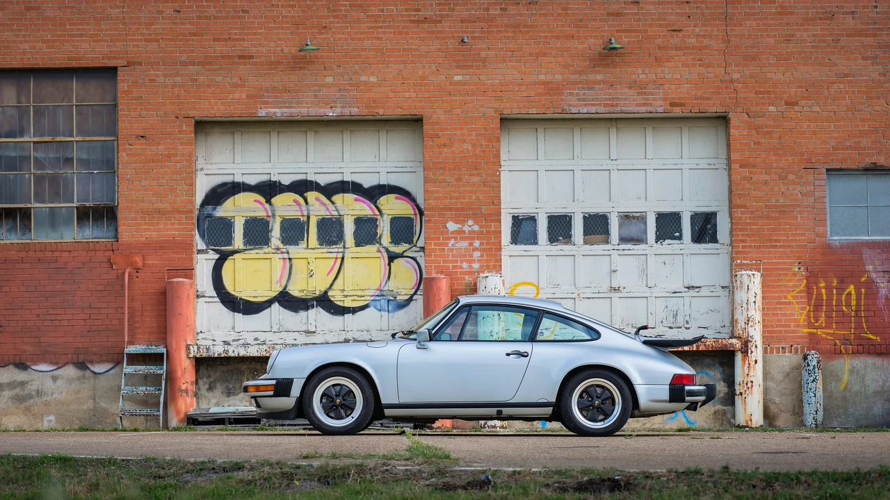 1987 Porsche 911 Carrera 3.2 - Image 19 of 31