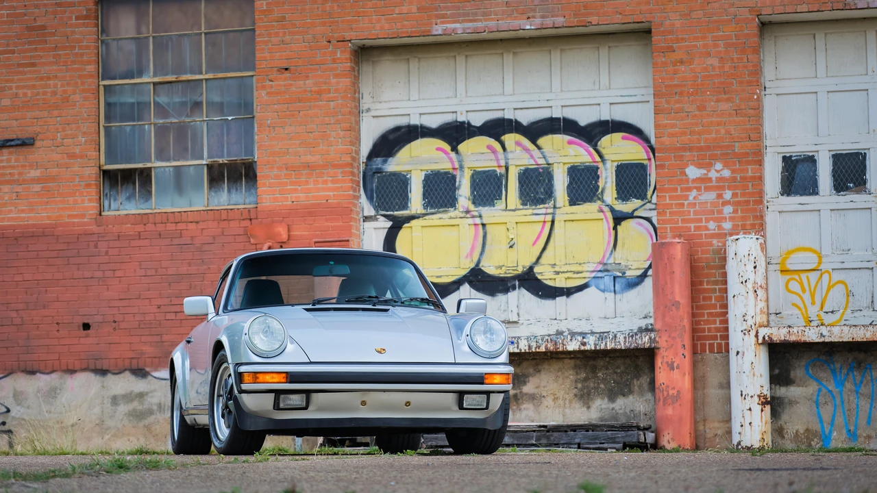 1987 Porsche 911 Carrera 3.2 - Image 6 of 31