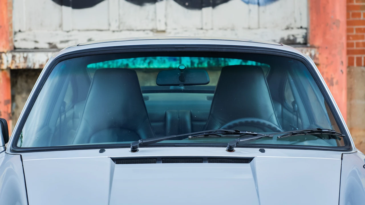 1987 Porsche 911 Carrera 3.2 - Image 25 of 31